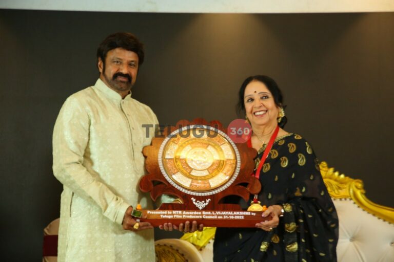 Pics : Telugu Film Industry felicitated L Vijayalakshmi Garu