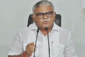 Don’t dance to Babu’s tunes, Ambati tells Pawan