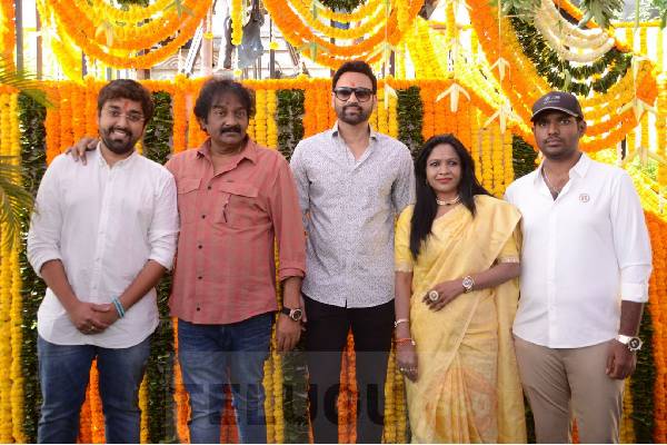 Hero Sumanth 's Vaarahi Movie Opening photos - Telugu 360
