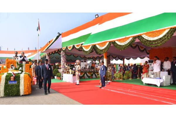 Governor, CM participate in Republic Day celebrations