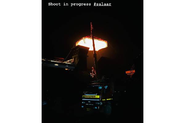 ‘Salaar’ makers drop night shoot pic, indicate Prabhas movie on track