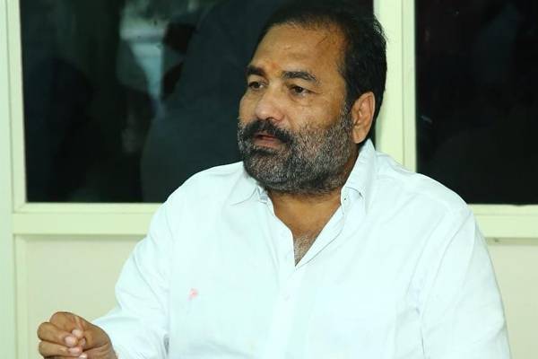 Kotamreddy dares Sajjala to make threatening calls