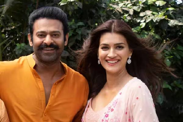 Prabhas – Kriti Sanon engagement in Maldives?