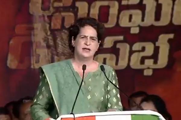 Priyanka Gandhi hits out at KCR over ‘unkept promises’