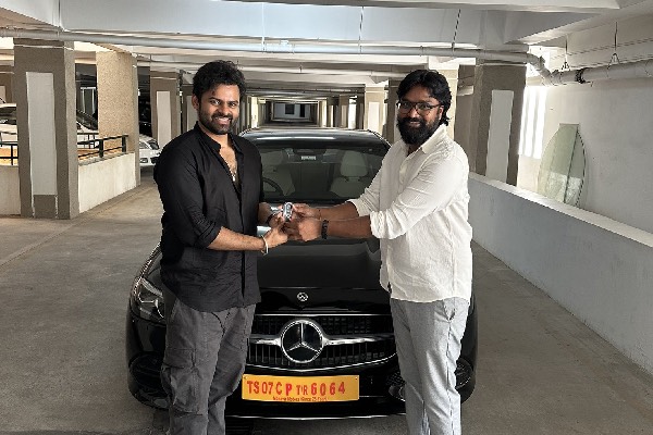 Virupaksha Director gets a Swanky Gift