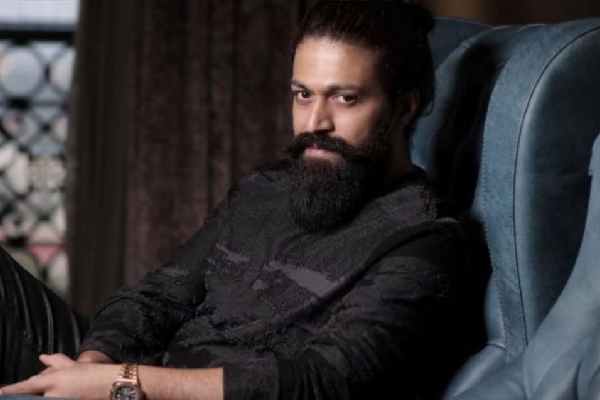 Yash all set to announce his Next