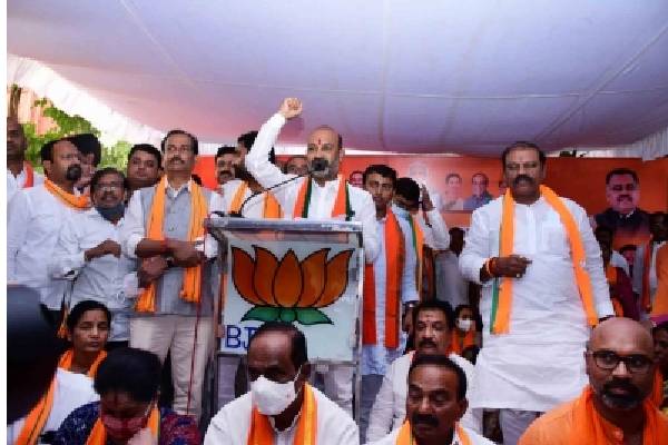 Telangana BJP on a sticky wicket due to internal dissent, K’taka result