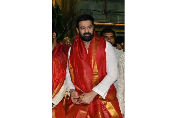 Prabhas Seeks Blessings From Lord Venkateswara