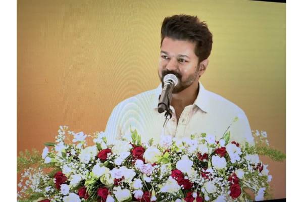 ‘Thalapathy’ Vijay to dabble in politics, fill void left by Karunanidhi, Jayalalithaa