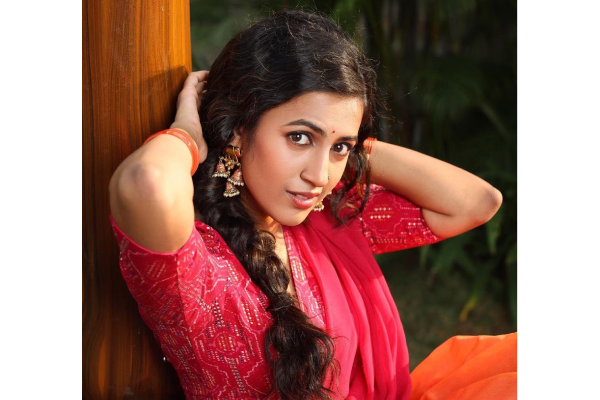 Niharika officially files for Divorce