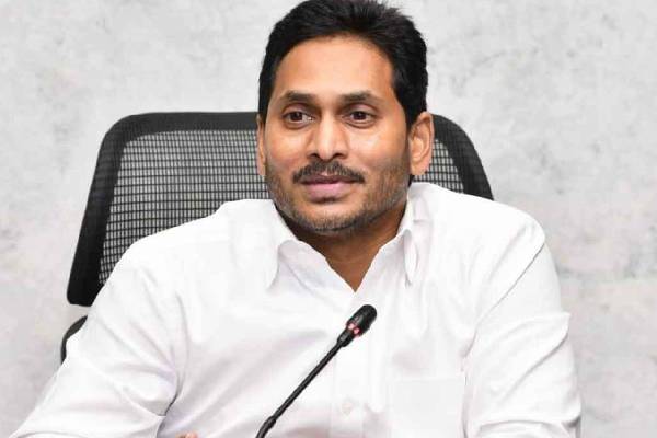 Jagan meets IPAC team as elections are fast approaching