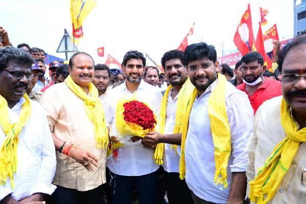 Lokesh announces TDP support to power sector staff stir