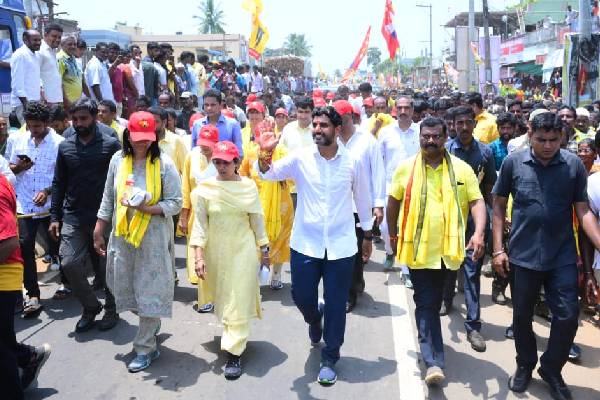 Nara, Nandamuri walk along Lokesh in pada yatra