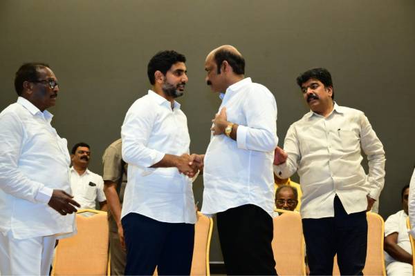 Jagan’s obsession for money drove 40 l construction workers on roads, says Lokesh