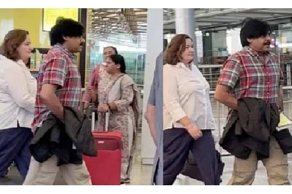 Pawan Kalyan spotted with his Wife