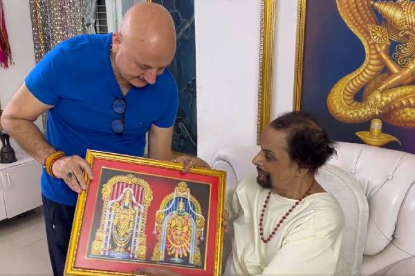 Anupam Kher thrilled with Keeravani’s Father’s Work