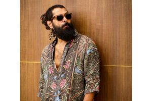 Vikram signs one more Interesting Film