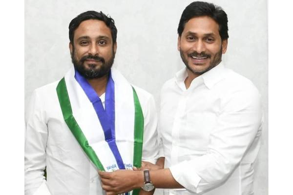 Ambati Rayudu to quit YSR Congress