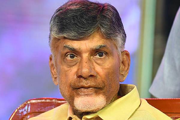 Women empowerment is possible only with TDP, says Naidu