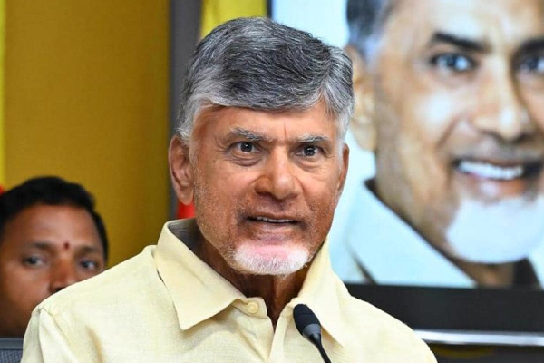Naidu promises free travel by RTC buses for women