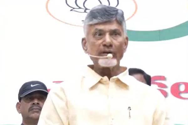 Naidu suspects YSRCP plot behind not paying old-age pension at doorsteps