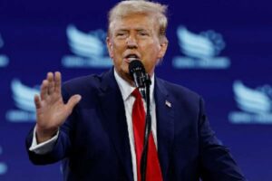 Trump’s Tariff Announcement Triggers ₹208 Lakh Crore US Stock Market loss