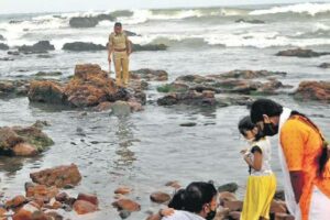 Panic in Vizag after the sea levels recession