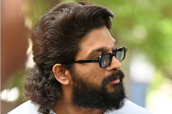 allu arjun join the sets of pushpa 2 the rule allu arjun join the sets of pushpa 2 the rule