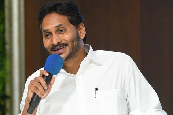 jagan meeting with north andhra leaders jagan meeting with north andhra leaders