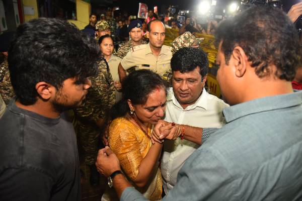 kavitha released from jail