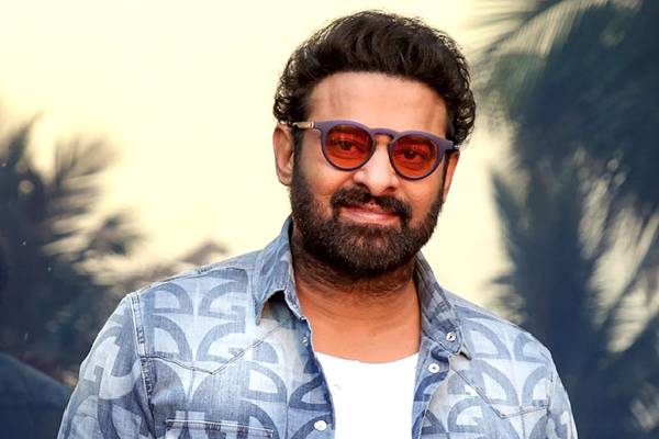 Prabhas promises to Help Fish Venkat
