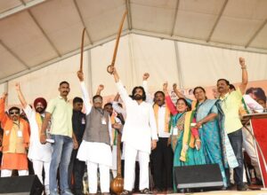 Pawan Kalyan at Ballarpur Election Campaign