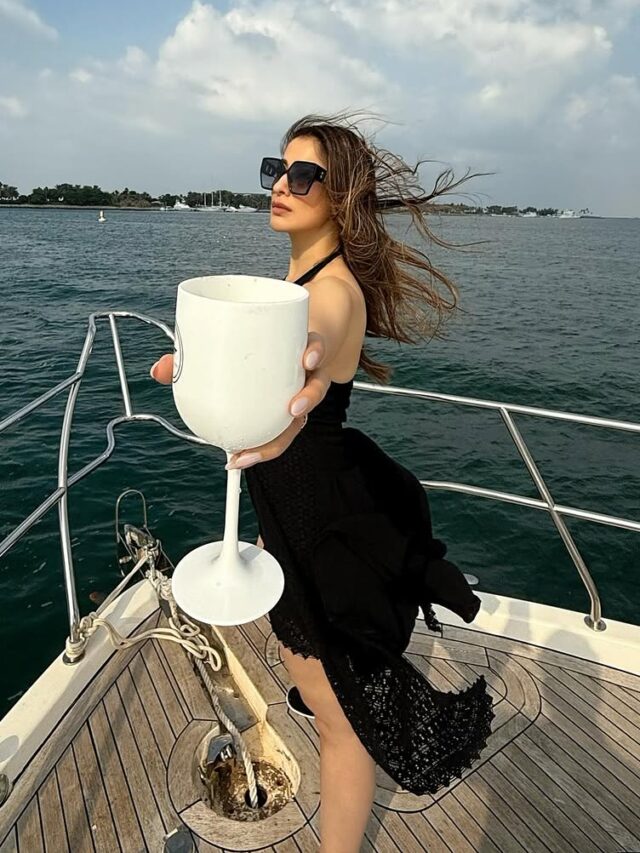 Raai Laxmi (1)