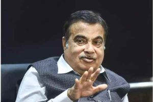 Gadkari trashes ‘toll fee for two-wheelers’ reports