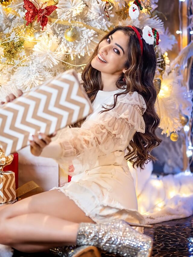 Raai Laxmi (12)
