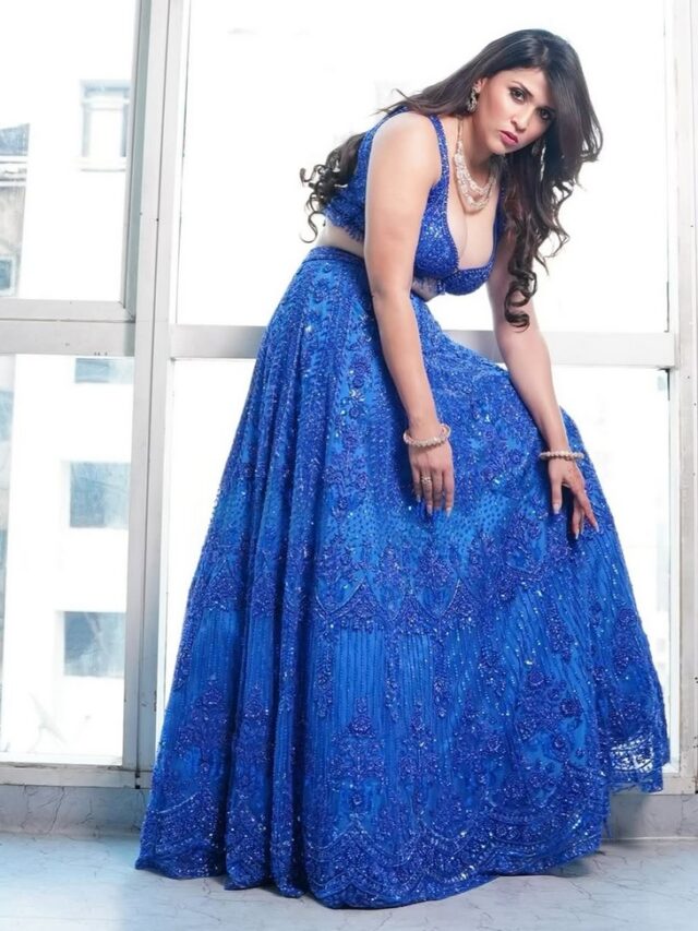 Mannara Chopra2