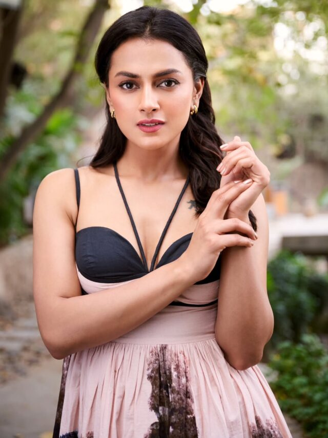 Shraddha Srinath (3)