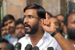 Group I issue: Balmoori Venkat hits back at Kalvakuntla Kavitha