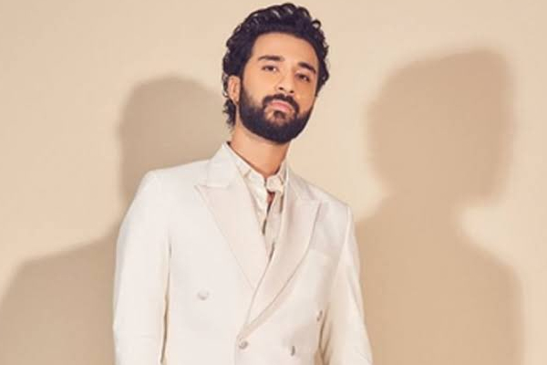 Bollywood Antagonist for Nani's The Paradise