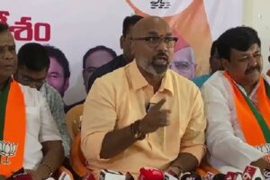 ‘Rappa..Rappa’ dialogue takes Telangana politics by storm