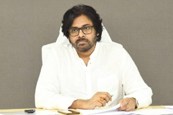 Pawan Kalyan as In-charge CM for 4 days ?