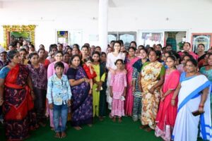 Photos : Nara Brahmani’s visit to Mangalagiri constituency