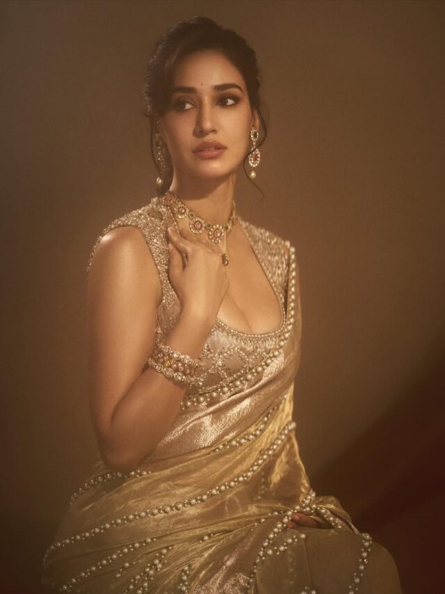 Disha Patani’s Chaand Look with golden rays