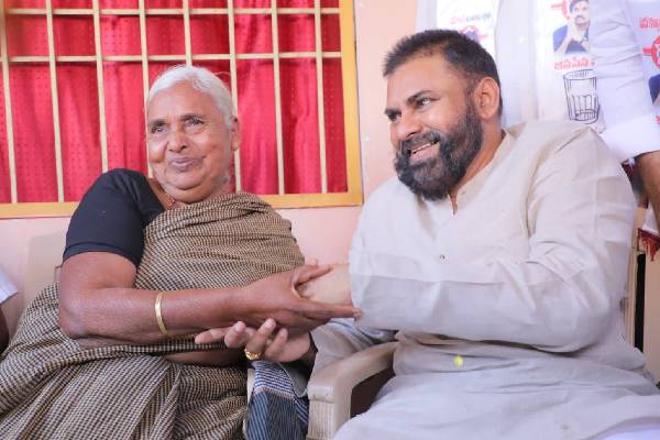 Pawan Kalyan Visits Ippatam, Upholds Promise Made to Villagers