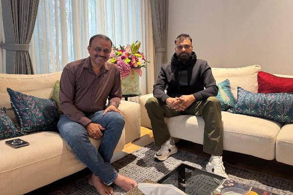 Pawan Kalyan and PMF Discussing Scripts