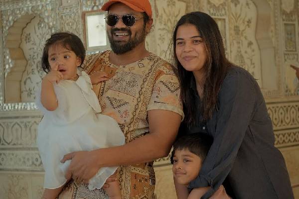 Photos : Manchu Manoj & Bhuma Mounika Reddy Celebrate 3 Years of Togetherness