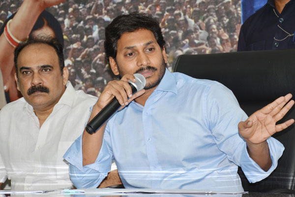 జగన్ మార్కు జలదీక్ష