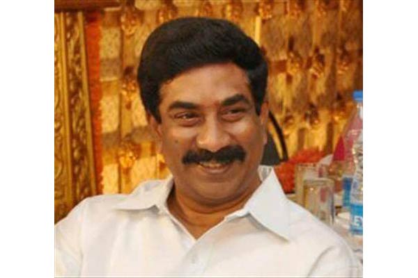 మీడియా వాచ్ :   వైసీపీకి నిద్రలేకుండా చేస్తున్న ఆంధ్రజ్యోతి ఆర్కే !