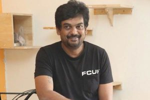 పూరి ని కమ్మిన మబ్బు చార్మి ?