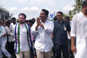 ఈ సంద‌ర్భంగా సాక్షిలో వైయ‌స్సార్ జ్ఞాప‌కాలేవీ..?